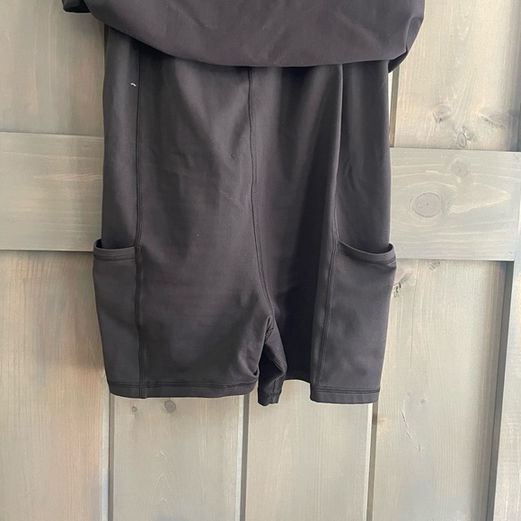 OFFLINE By Aerie
The Hugger Dress. Athletic
Black Size Large - Picture 4 of 5
